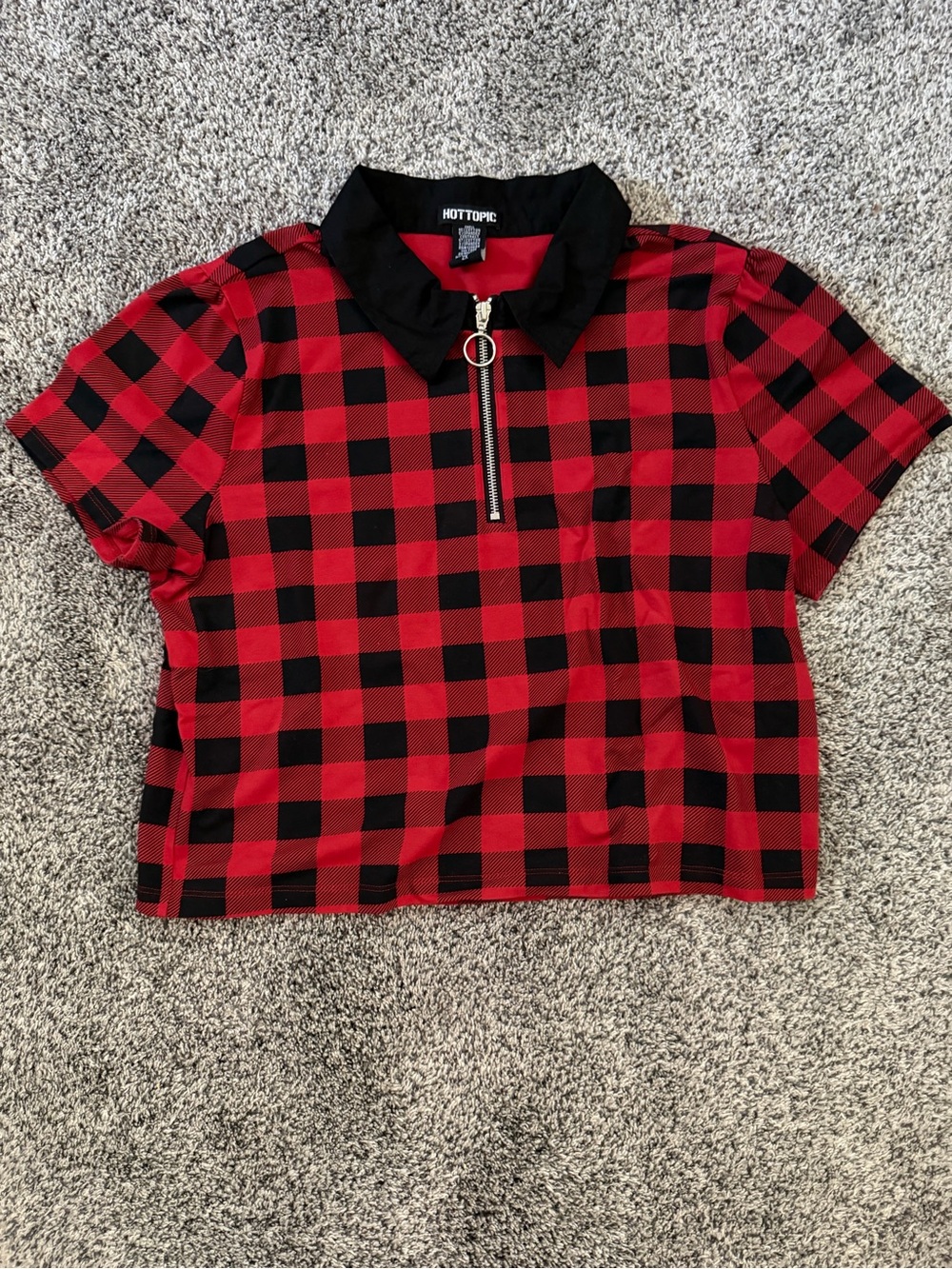 Hot Topic Red and Black Plaid Collared Zipper Crop Top Size 2X